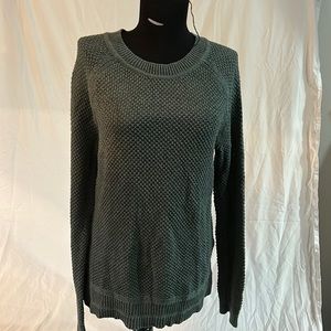 Olive green Old Navy over sized sweater woman’s size medium